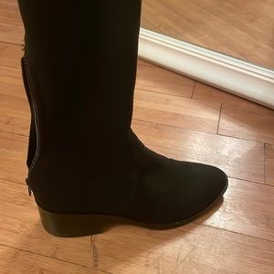 Long black boots